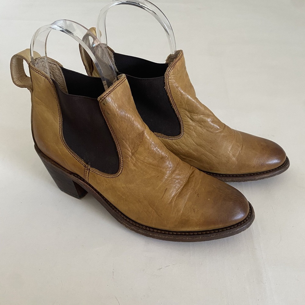 Anthropologie Gee Wawa‎ 7 Honey Mustard Yellow Leather Block Heel Chelsea Boots